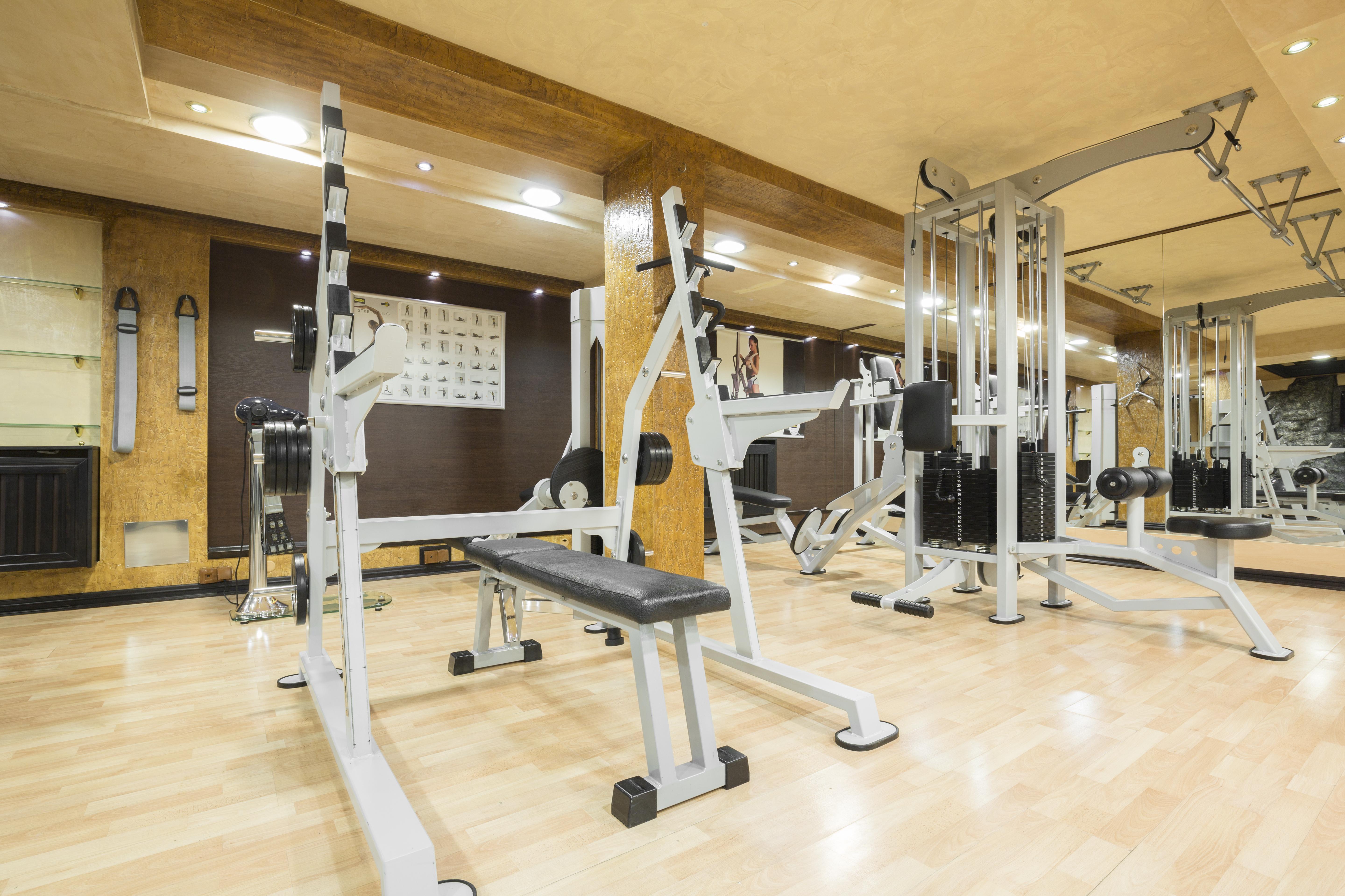 Prezident Hotel Novi Sad Exterior foto A gym in a hotel