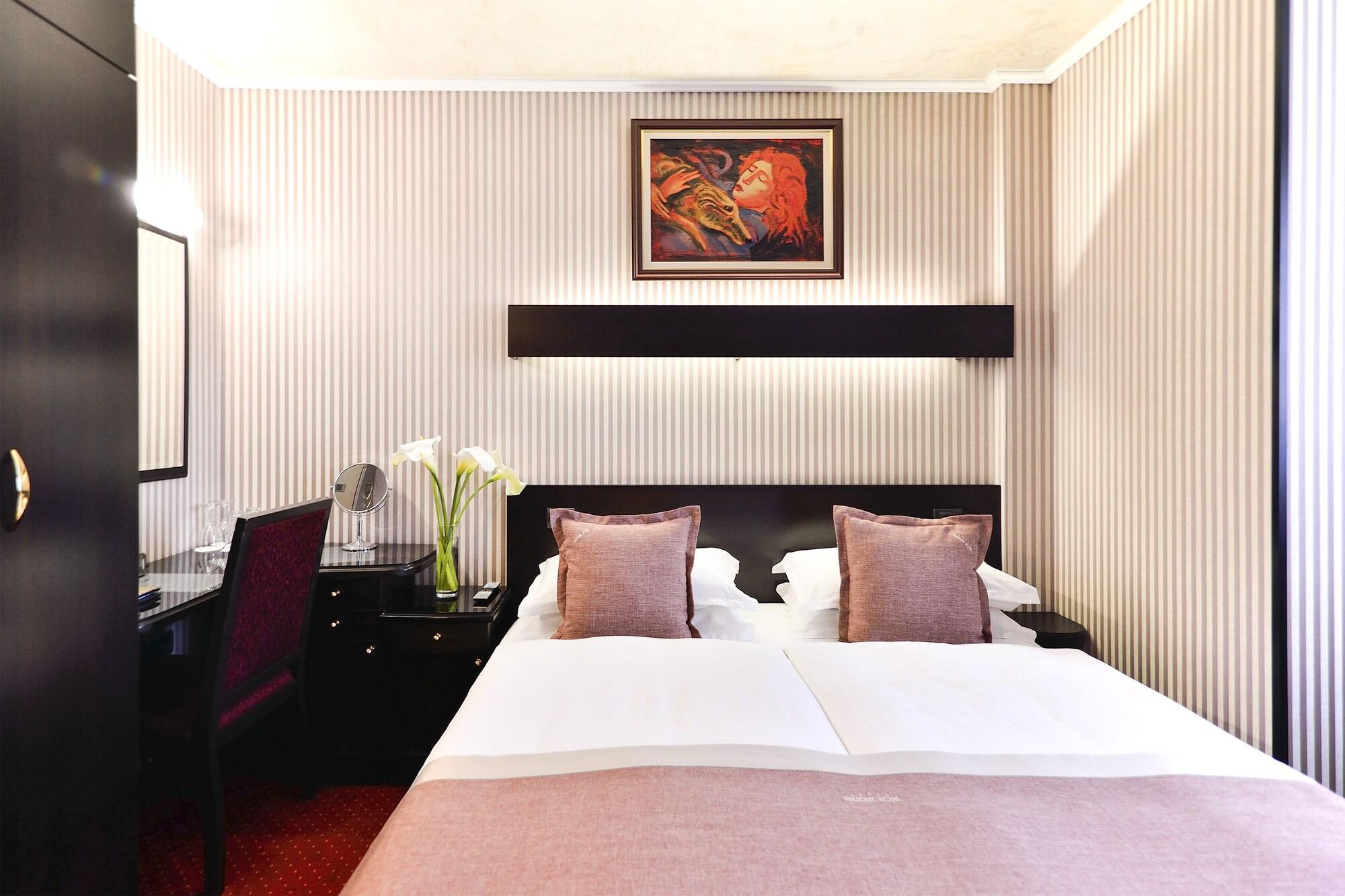Prezident Hotel Novi Sad Exterior foto A typical room at the hotel